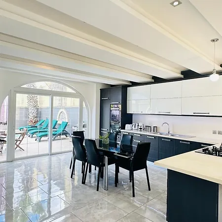 Modern Maltese Charm *